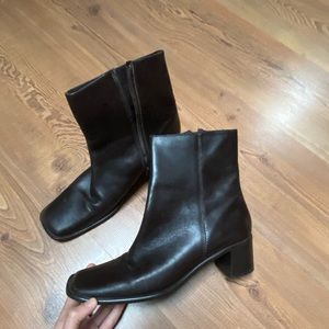 Vintage Coach Chelsea boots